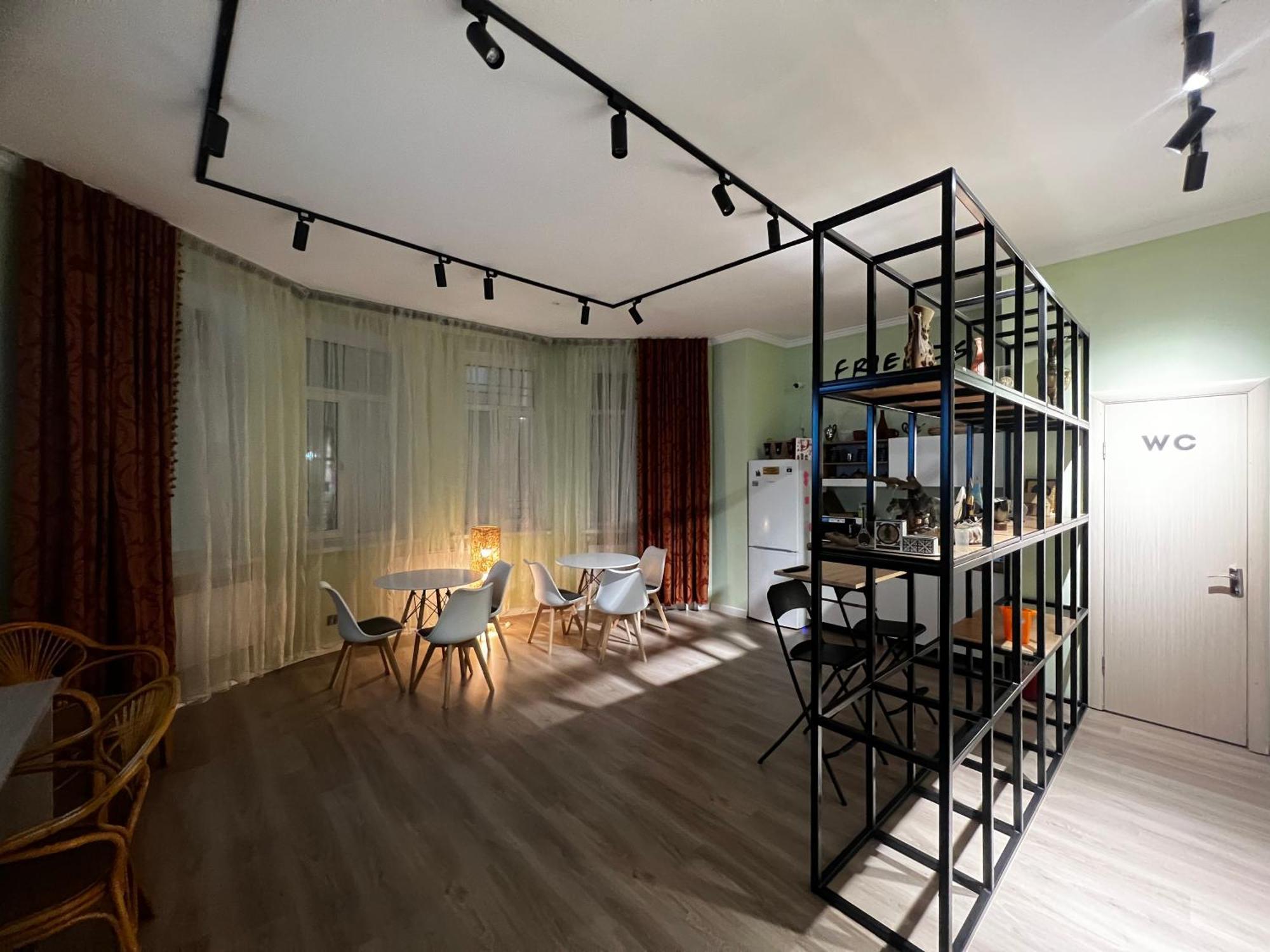 Friends Hostel อัสตานา ภายนอก รูปภาพ